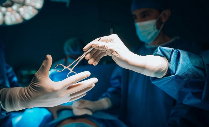 Surgery doctors